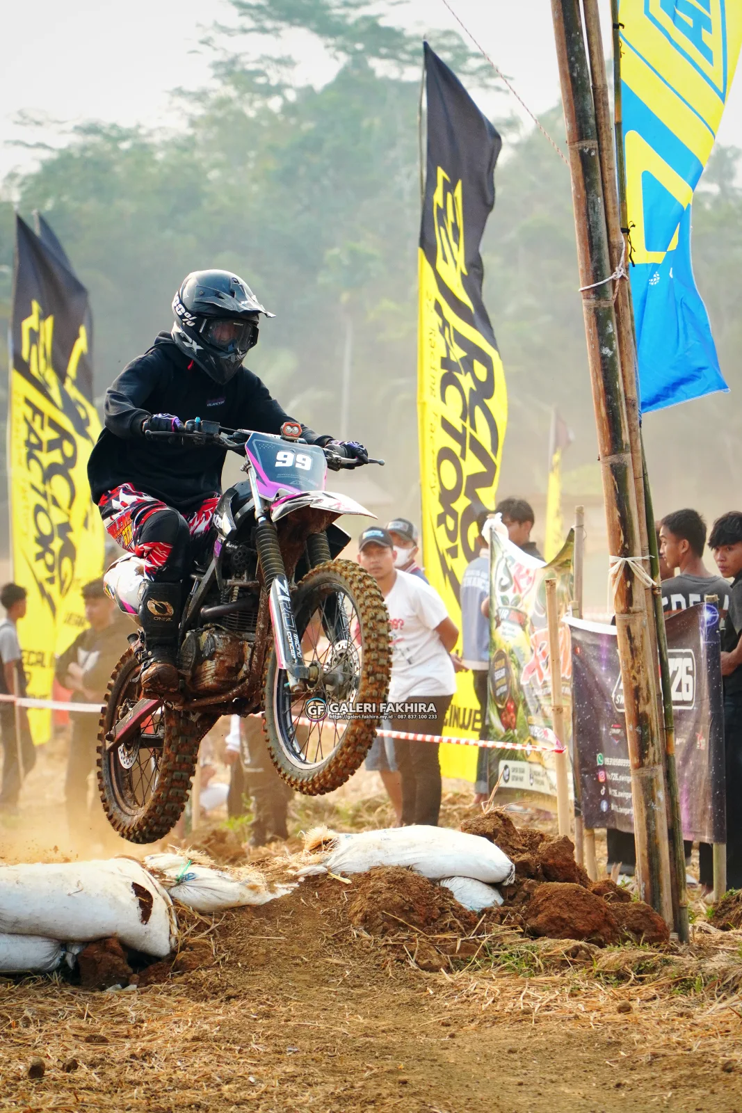 CRF06849