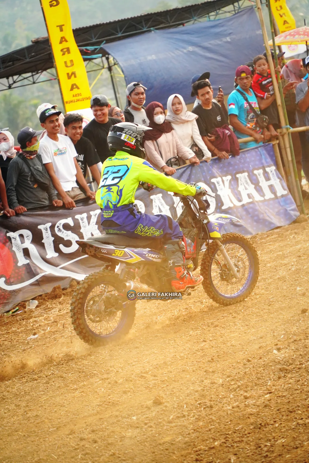 CRF06854