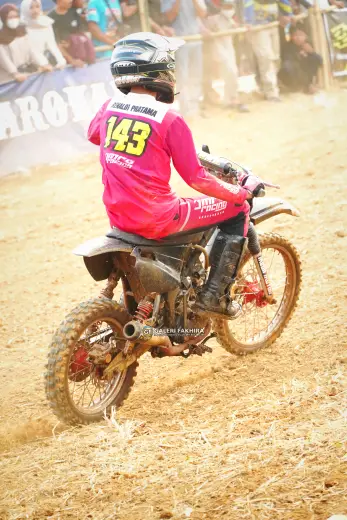 CRF06855