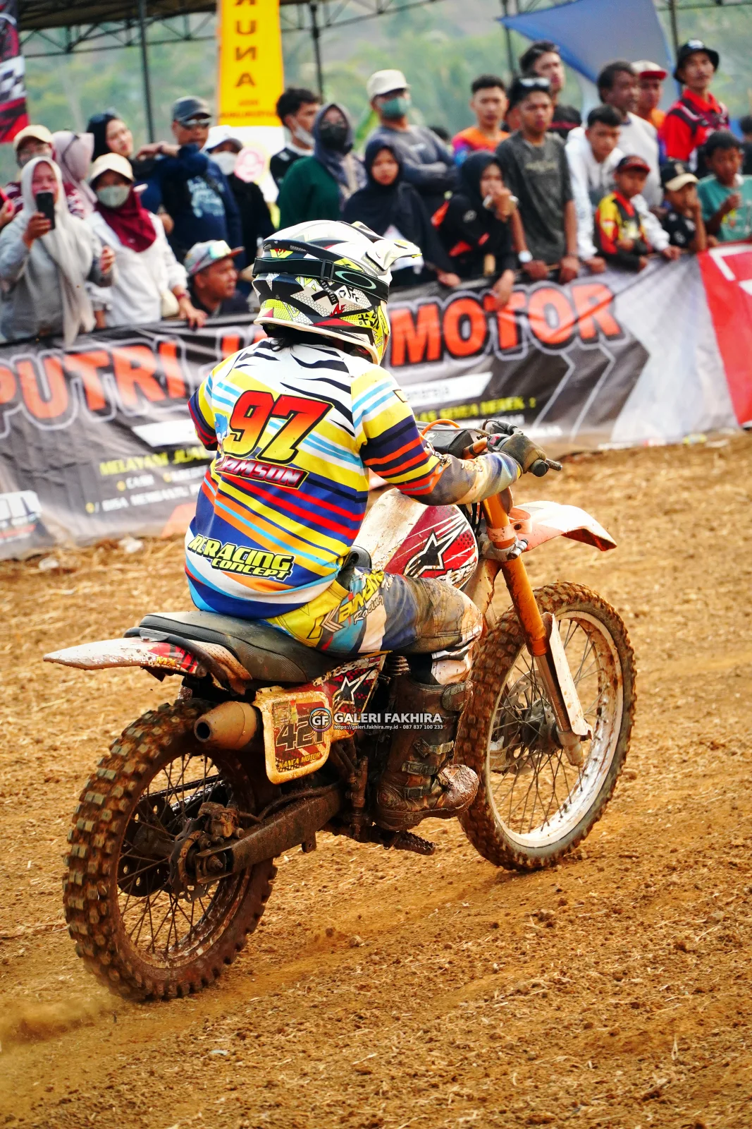 CRF06862