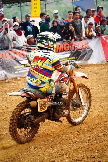 CRF06862