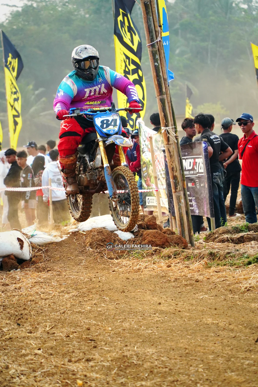 CRF06868