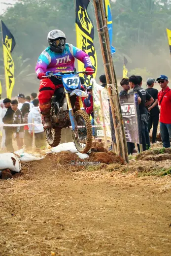 CRF06868