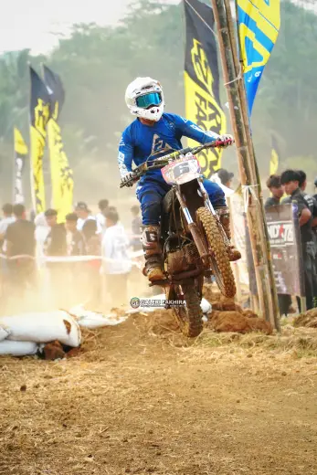 CRF06869