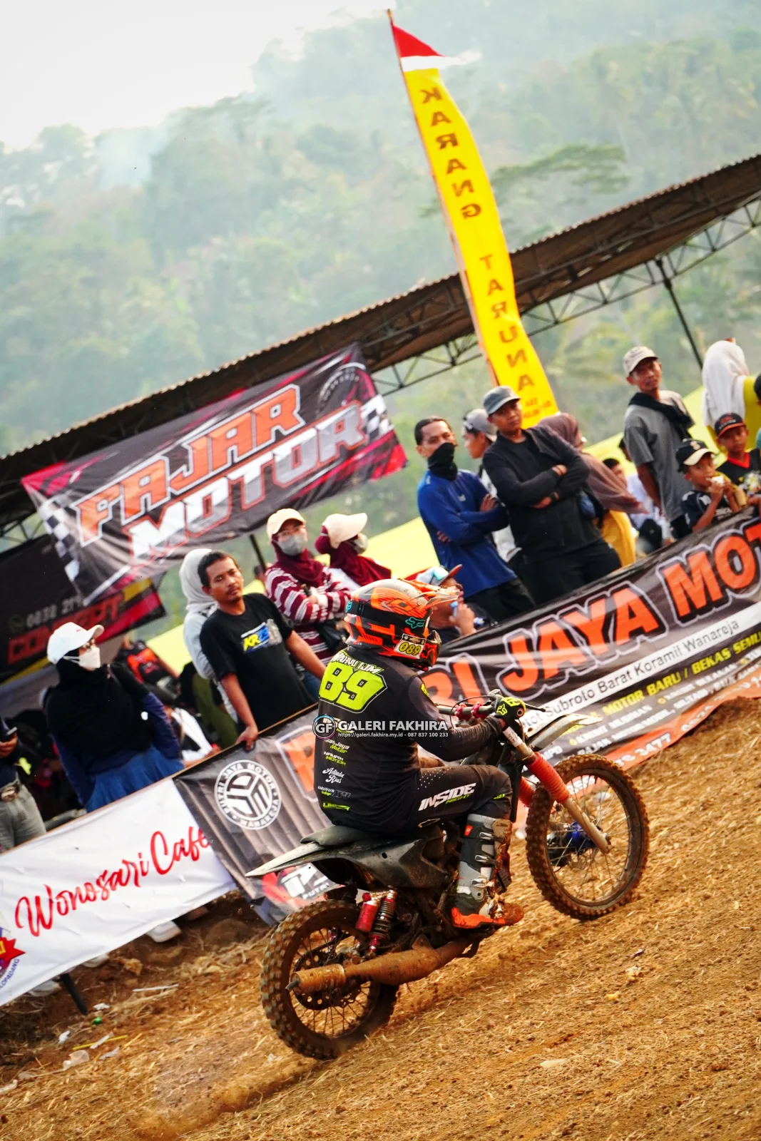 CRF06896