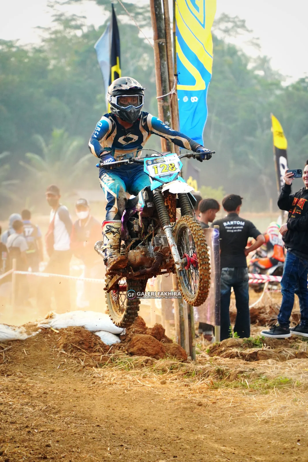CRF06901