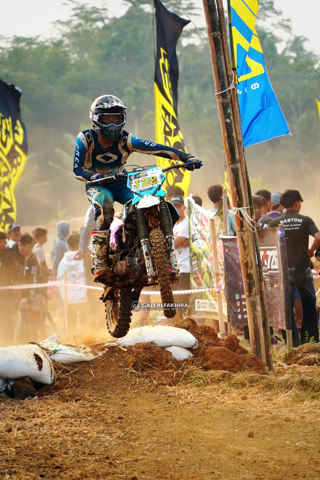 CRF06911
