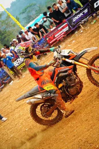 CRF06916
