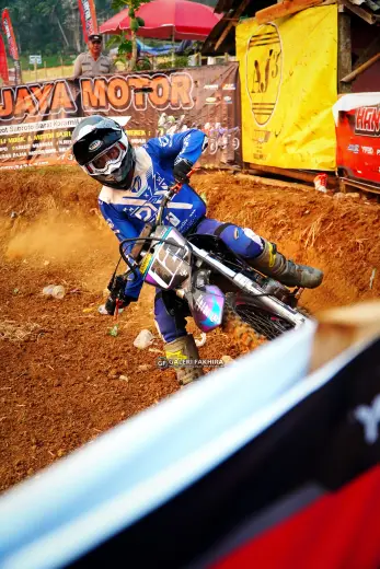 CRF06923