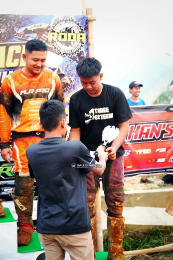 CRF06938