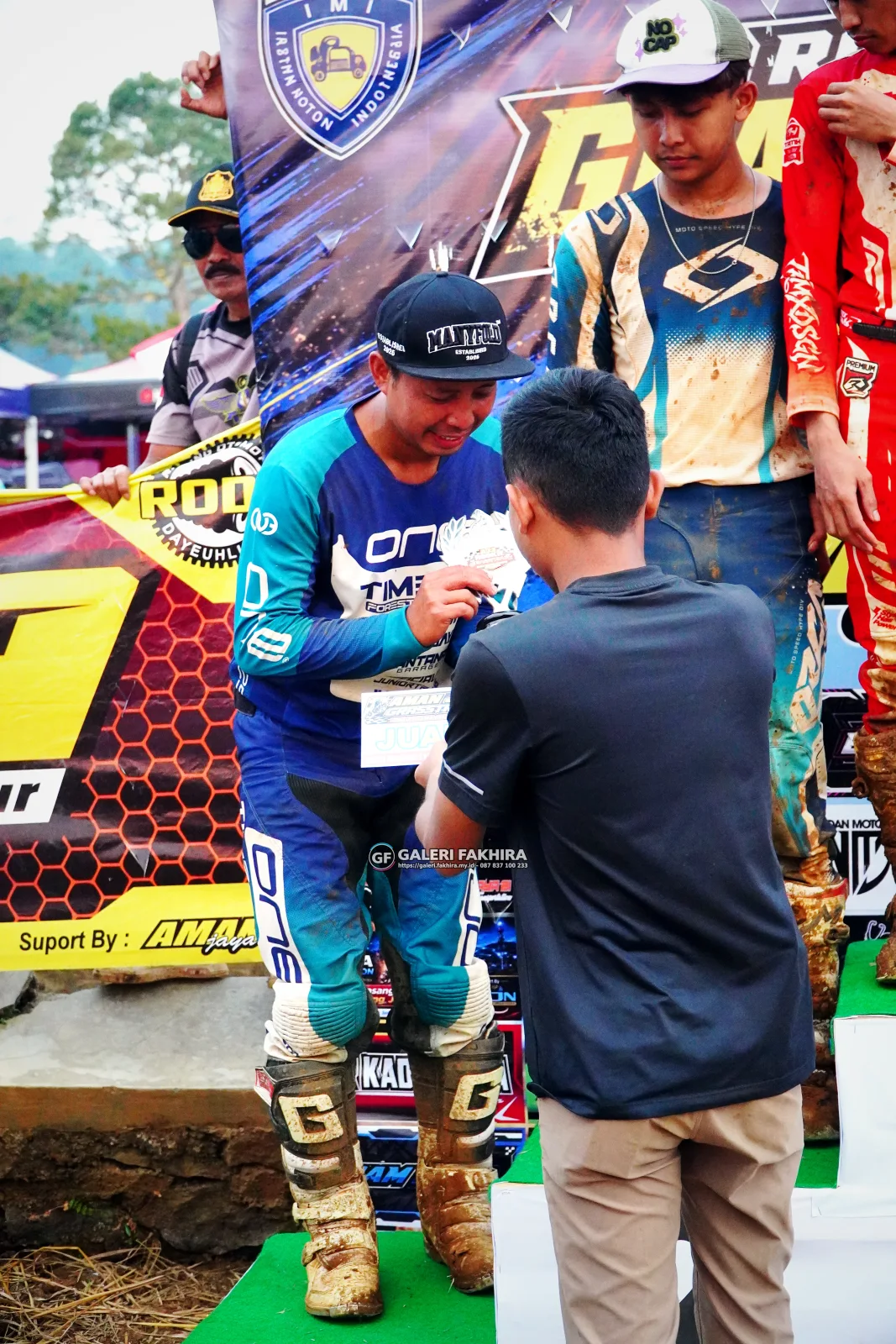 CRF06939