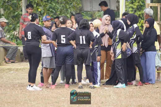 RT01 RW09 VS RT02 RW10 11