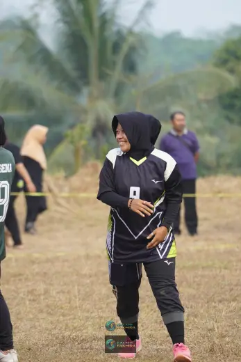 RT01 RW09 VS RT02 RW10 16