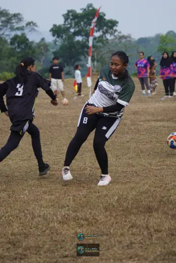 RT01 RW09 VS RT02 RW10 42