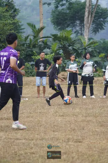 RT01 RW09 VS RT02 RW10 58
