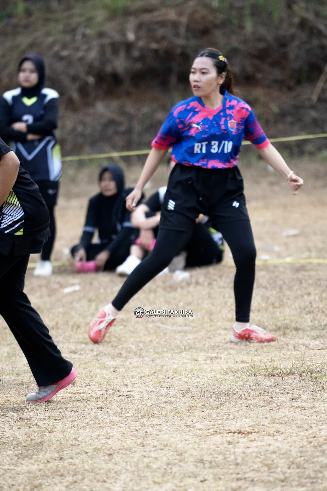 RT01 RW09 VS RT03 RW10 48