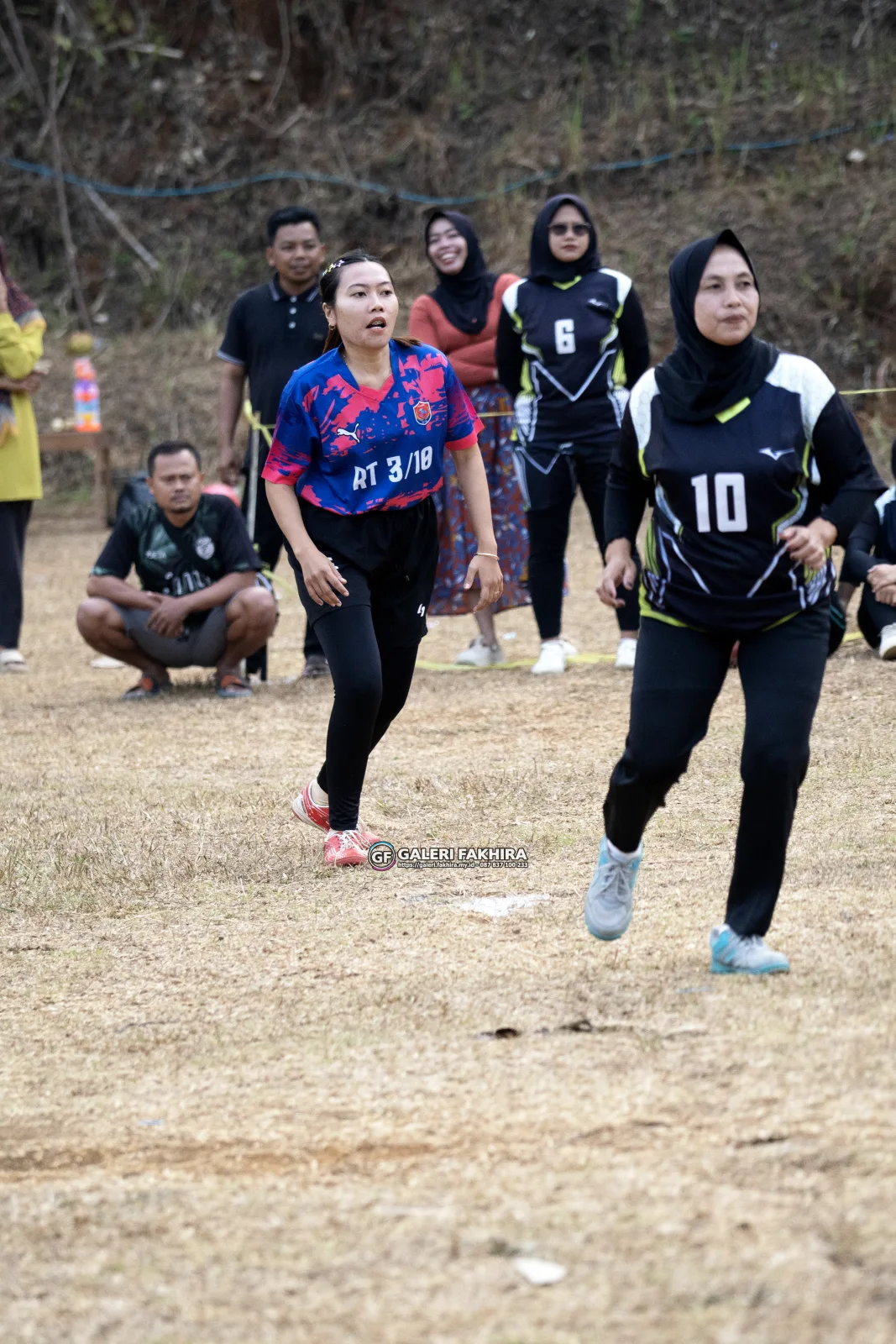 RT01 RW09 VS RT03 RW10 71