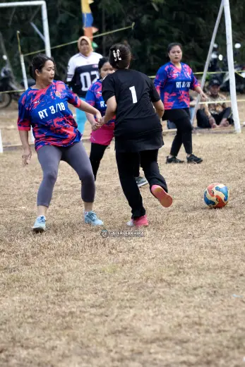 RT01 RW09 VS RT03 RW10 93