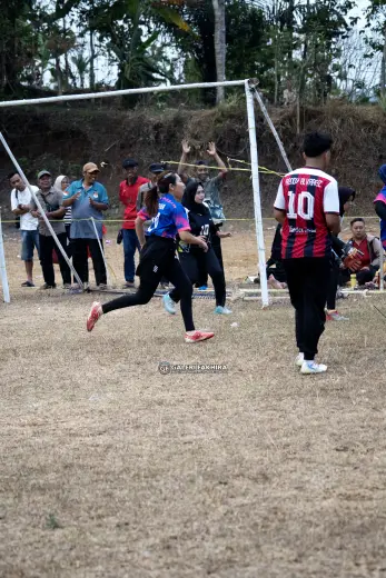 RT01 RW09 VS RT03 RW10 178