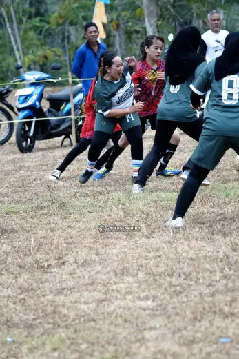 RT04 RW10 VS RT04 RW09 14