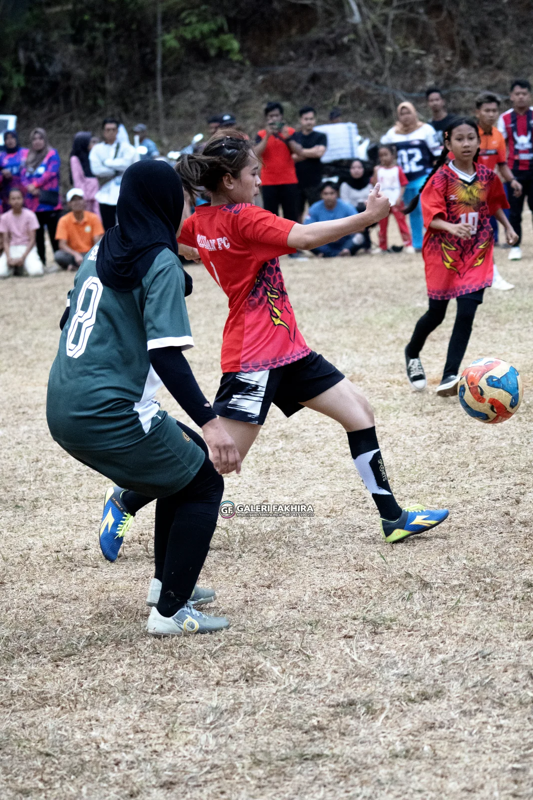RT04 RW10 VS RT04 RW09 109