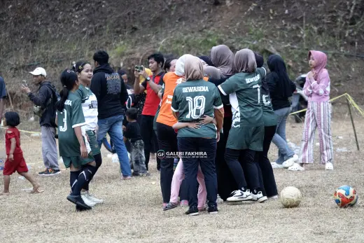 RT04 RW10 VS RT04 RW09 141
