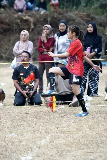 RT04 RW10 VS RT04 RW09 153
