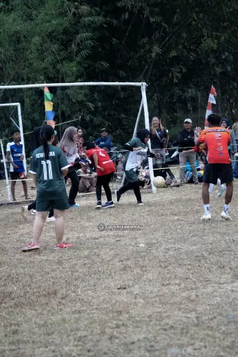 RT04 RW10 VS RT04 RW09 181