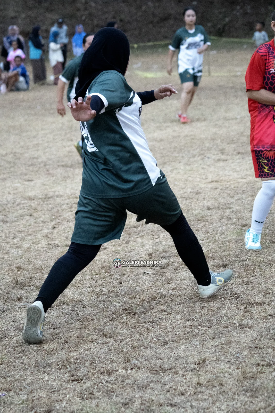RT04 RW10 VS RT04 RW09 244
