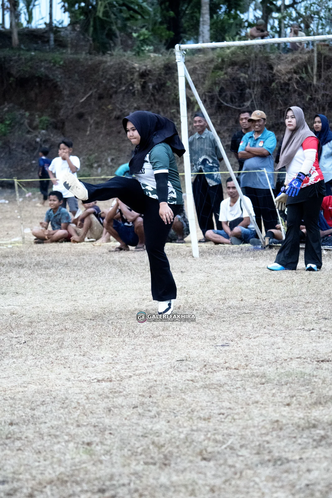 RT04 RW10 VS RT04 RW09 251