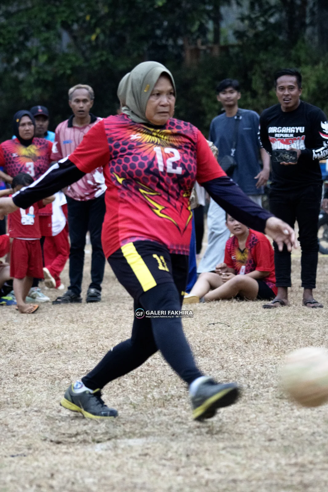 RT04 RW10 VS RT04 RW09 253