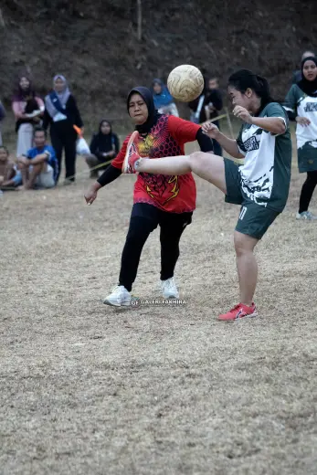 RT04 RW10 VS RT04 RW09 272