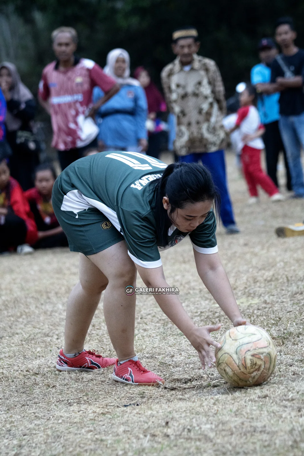 RT04 RW10 VS RT04 RW09 279