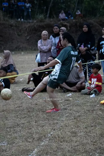RT04 RW10 VS RT04 RW09 298