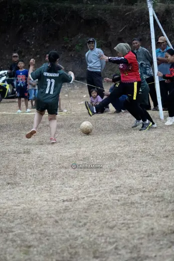 RT04 RW10 VS RT04 RW09 300