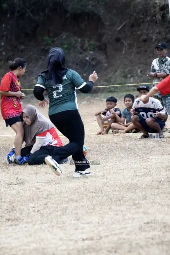 RT04 RW10 VS RT04 RW09 319