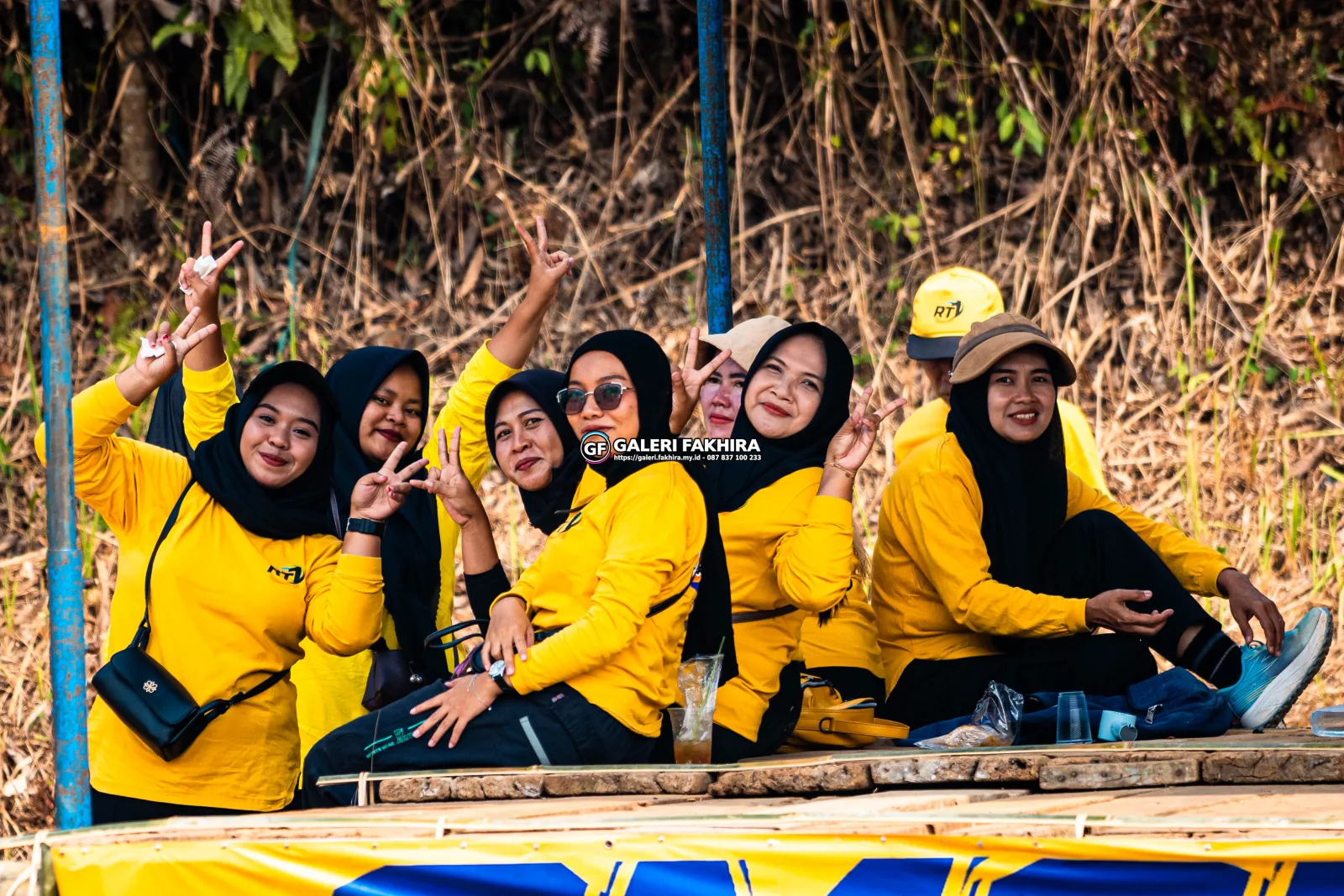 CRF07558