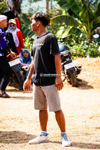 CRF07677