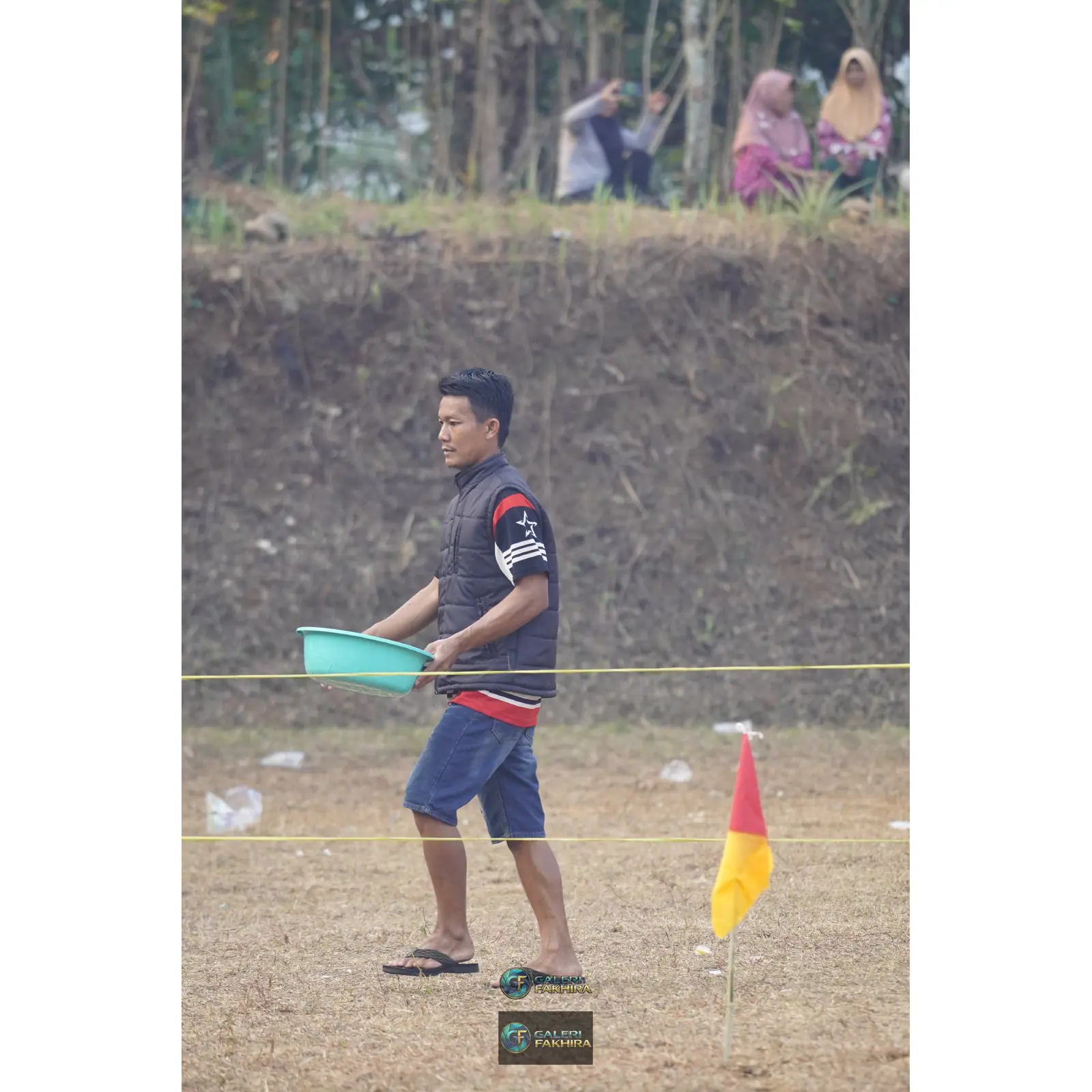 RT01 RW09 VS RT02 RW10 163