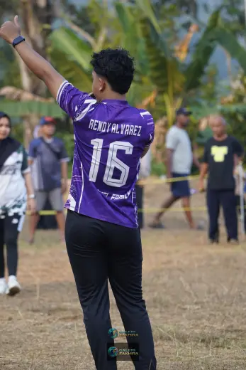 RT01 RW09 VS RT02 RW10 174