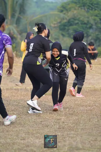 RT01 RW09 VS RT02 RW10 181