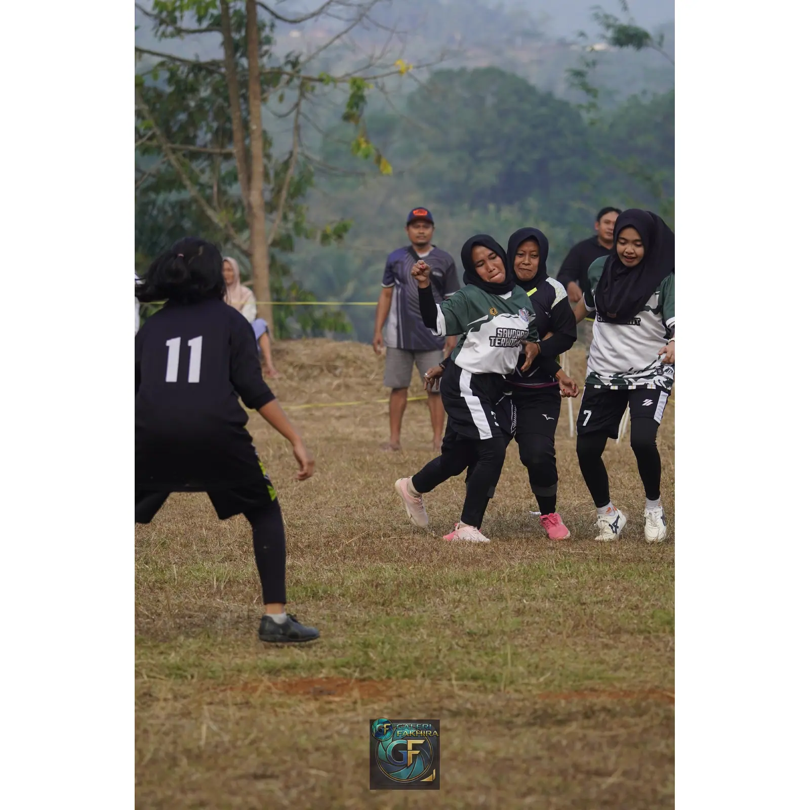 RT01 RW09 VS RT02 RW10 185