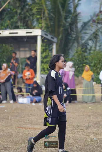 RT01 RW09 VS RT02 RW10 194