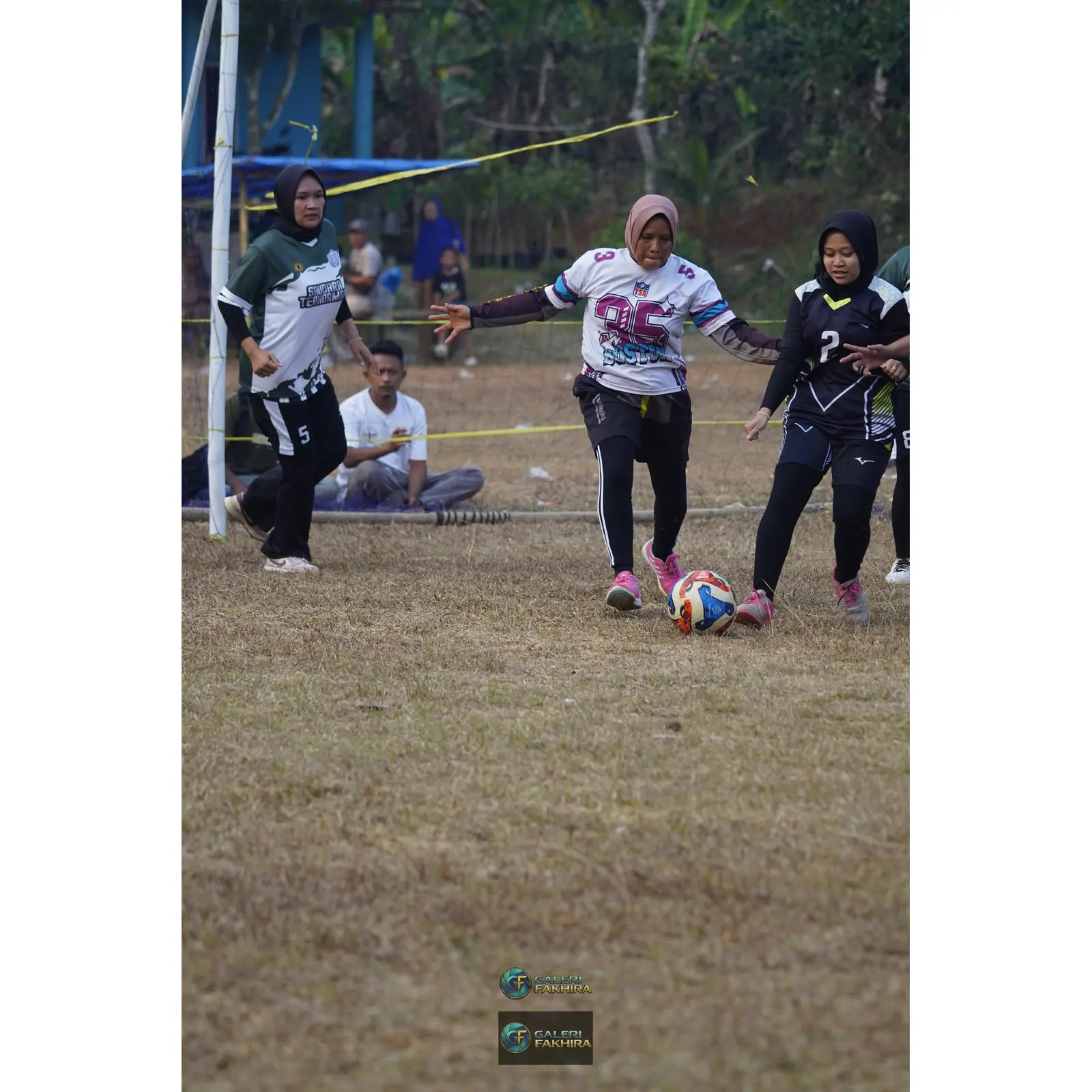 RT01 RW09 VS RT02 RW10 205
