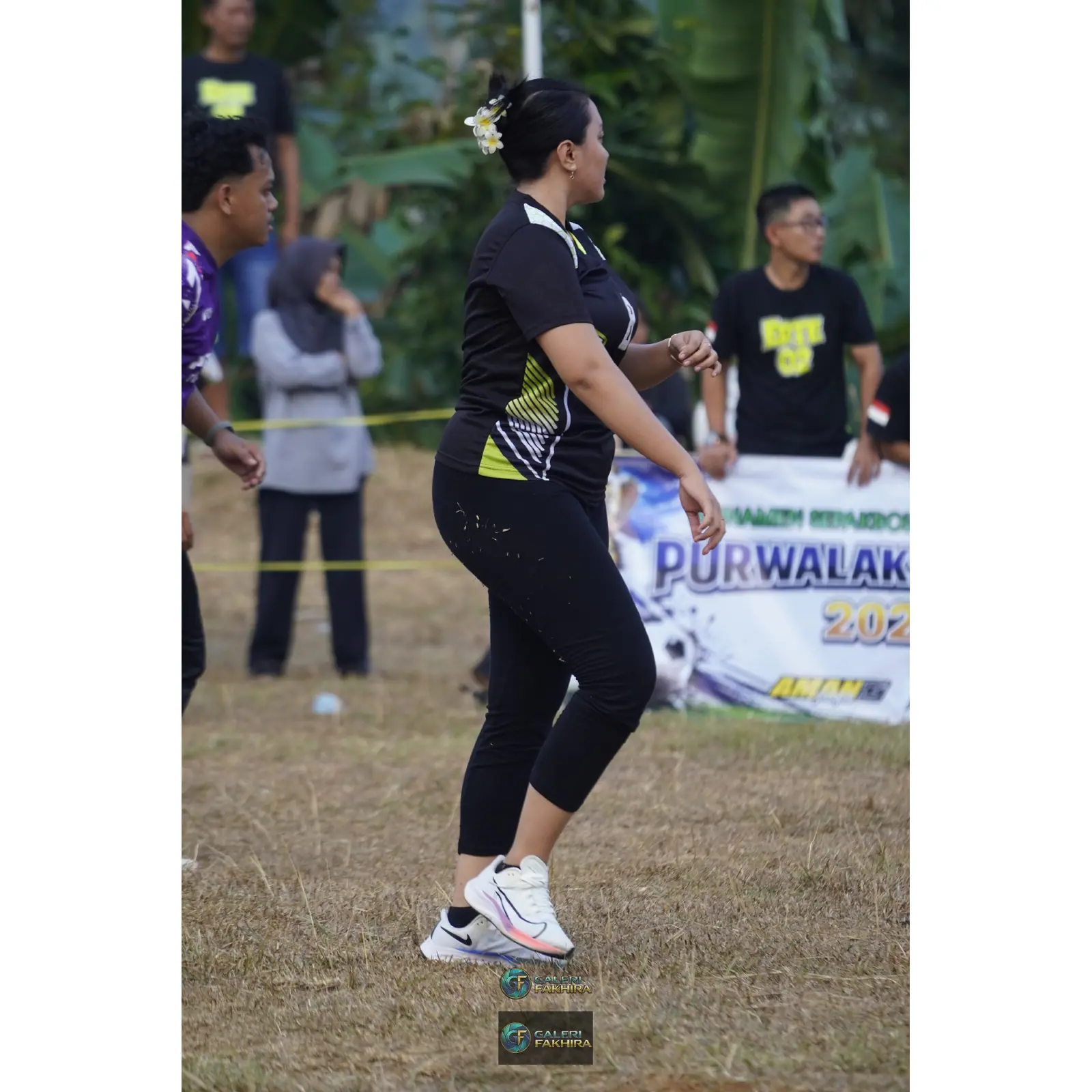 RT01 RW09 VS RT02 RW10 229