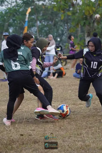 RT01 RW09 VS RT02 RW10 261