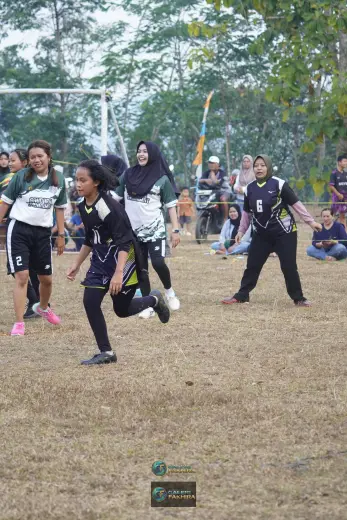 RT01 RW09 VS RT02 RW10 264