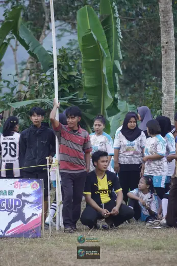 RT01 RW09 VS RT02 RW10 292